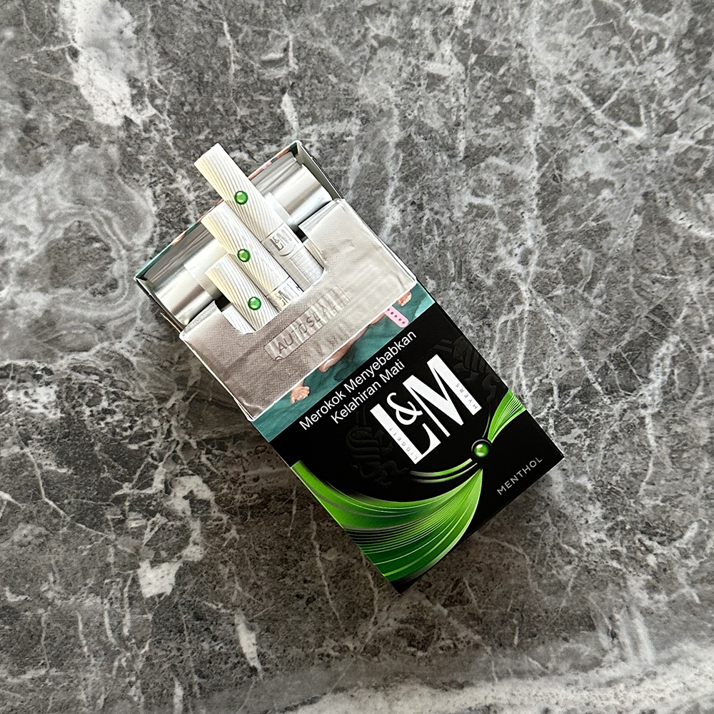 L&M Black Menthol